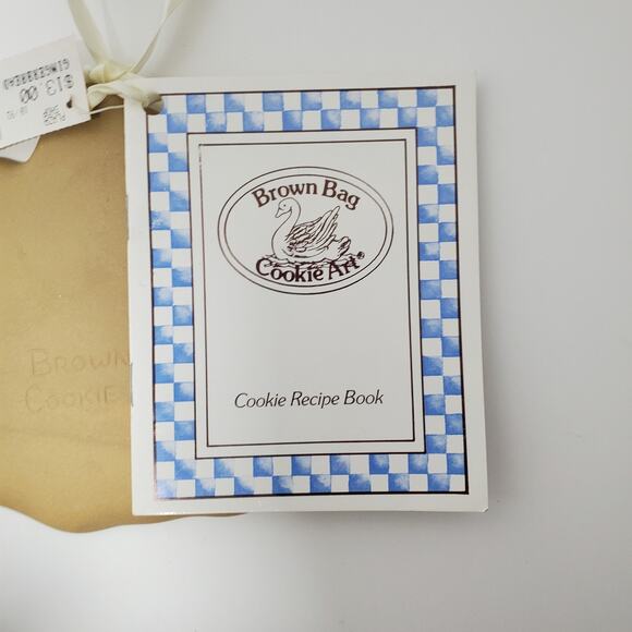 Gingerbread House Brown Bag Cookie Art Mold w/ Recipe Booklet Vintage Unused - Picture 6 of 10